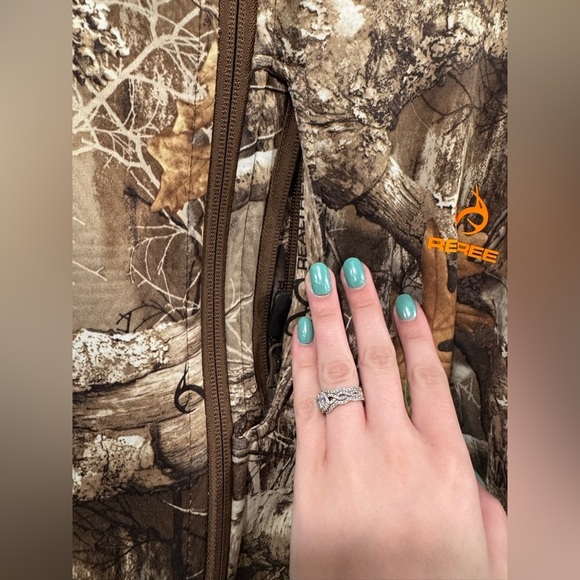 🚫sold🚫RealTree Light Weight Jacket - Picture 3 of 5